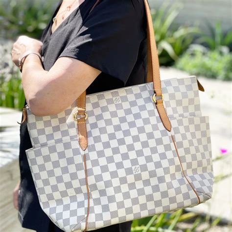 louis vuitton zipper tote bag|Louis Vuitton damier zipper.